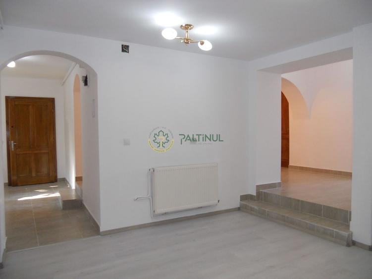 Spațiu comercial, de 89 mp, în Central