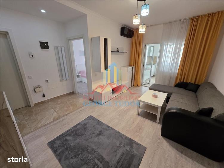 Apartament cu 2 camere decomandat în Roșu