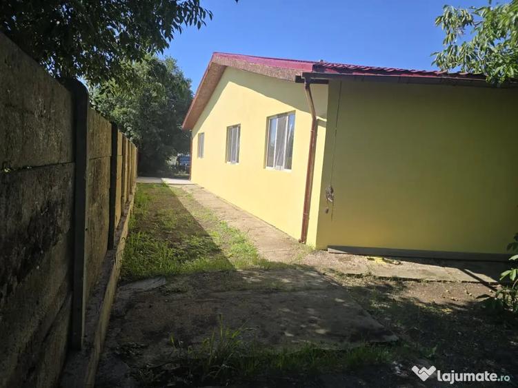 Casă cu 3 camere în Sud