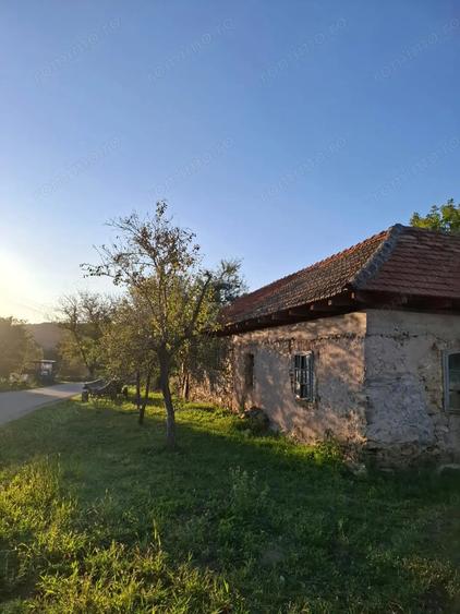 Casă cu 3 camere cu Teren 1200 Mp în Goruia