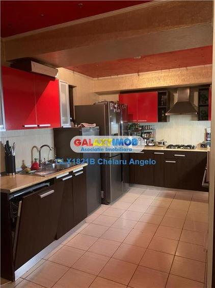 Apartament cu 5 camere decomandat, mobilat în Central