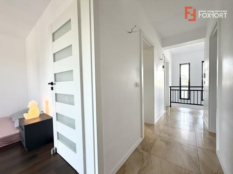 Duplex cu 4 camere cu Teren 430 Mp în Sânandrei