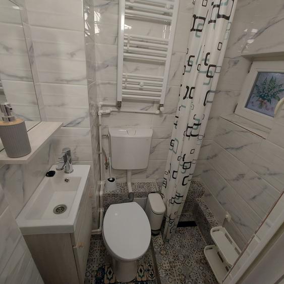 Apartament cu 2 camere nedecomandat în Rahova