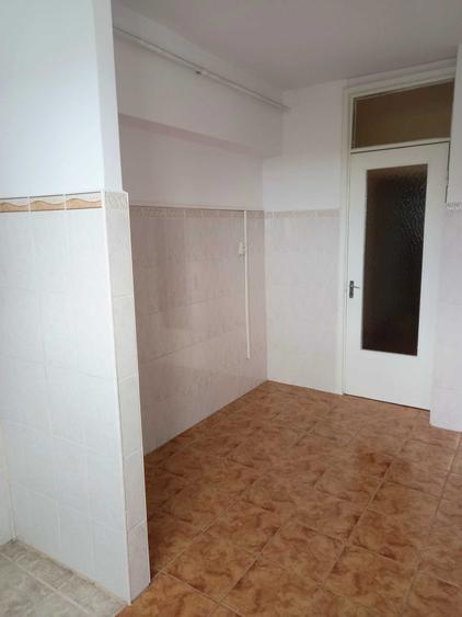 Apartament cu 2 camere decomandat în Mazepa 2