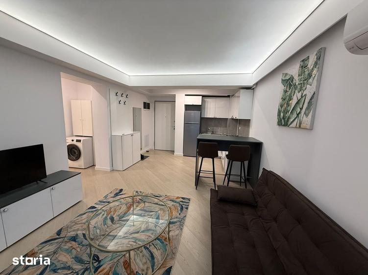 Apartament cu 2 camere, mobilat în Central