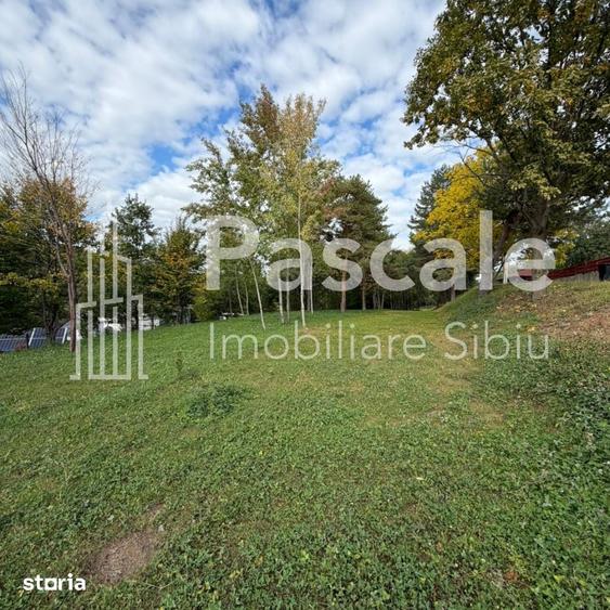 Spațiu comercial, de 3,660 mp, în Central