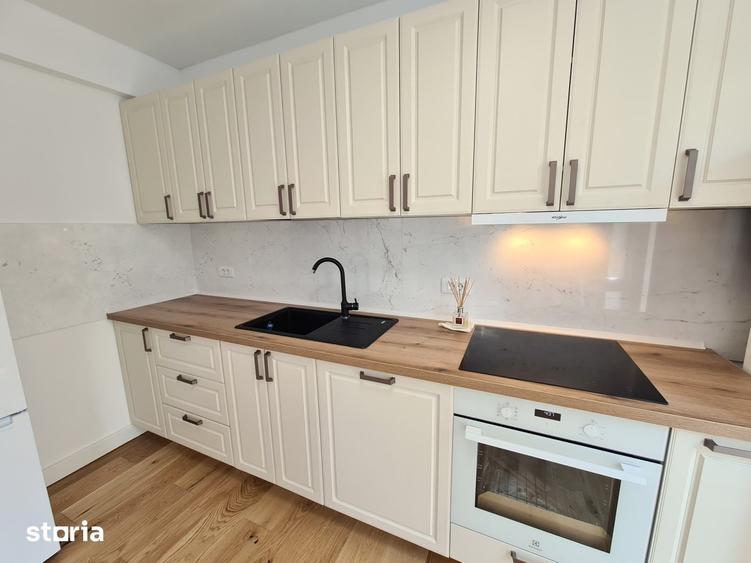 Apartament cu 3 camere decomandat în Vitan