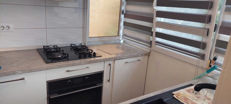 Apartament cu 3 camere decomandat în 1 Mai