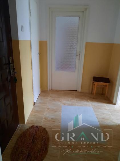 Apartament cu 3 camere semidecomandat, mobilat în Mănăștur