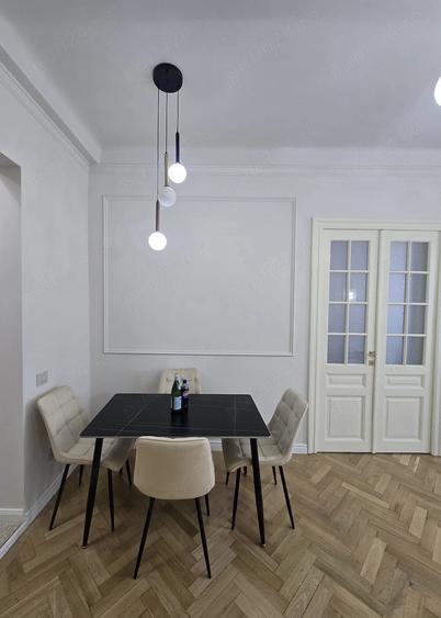 Apartament cu 3 camere semidecomandat în Plevnei