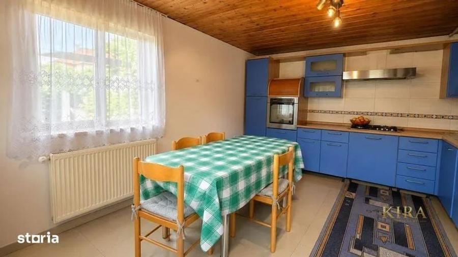 Casă cu 4 camere decomandat cu Teren 700 Mp în Central