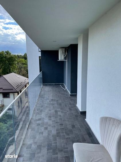 Apartament cu 4 camere decomandat, mobilat în Băneasa