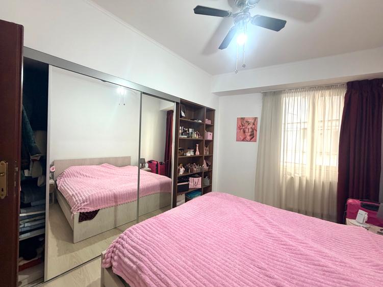 Apartament cu 2 camere semidecomandat în Sala Palatului