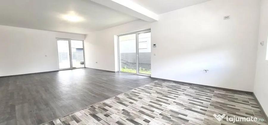 Casă cu 4 camere cu Teren 400 Mp în Tărlungeni