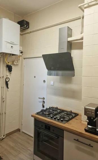 Apartament cu 3 camere semidecomandat în Muncii