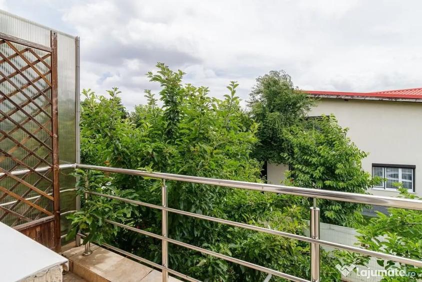 Casă cu 4 camere cu Teren 243 Mp în Central