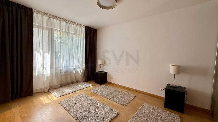 Apartament cu 3 camere semidecomandat, mobilat în Aviatorilor