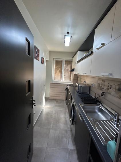Garsonieră decomandată în Drumul Taberei