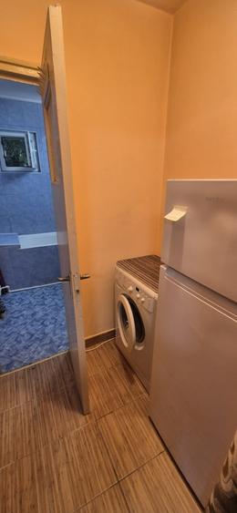 Apartament cu 2 camere semidecomandat în Giurgiului
