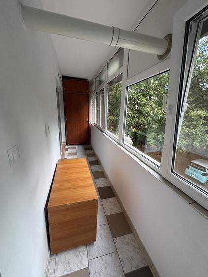 Apartament cu 3 camere decomandat în Tătărași
