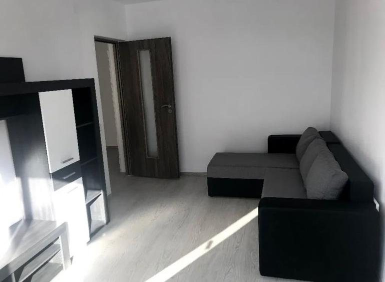 Apartament cu 2 camere decomandat în Florești