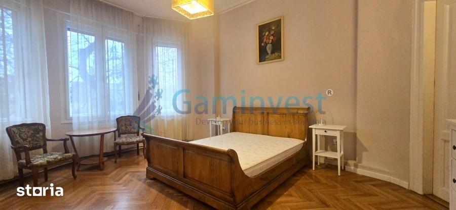 Apartament cu 4 camere decomandat în Ultracentral