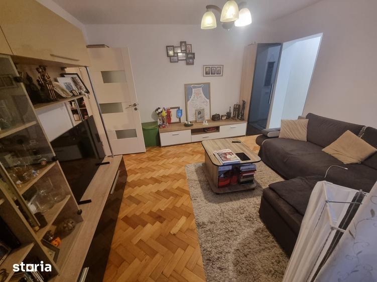 Apartament cu 2 camere în Piața Centrală