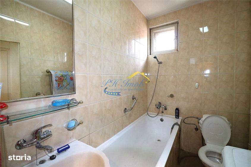 Casă cu 4 camere în Central