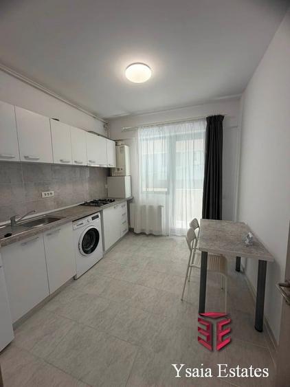 Apartament cu 2 camere decomandat în Universitate