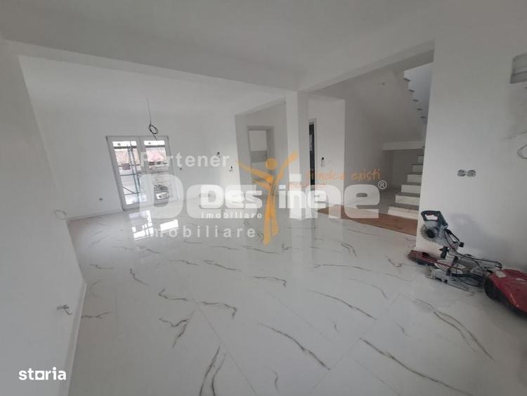 Casă cu 4 camere în Balciu