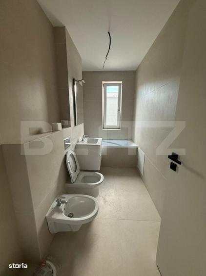 Apartament cu 3 camere decomandat în Sud