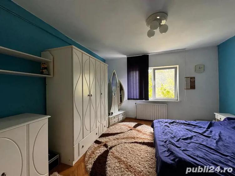 Casă cu 5 camere în Călugareni