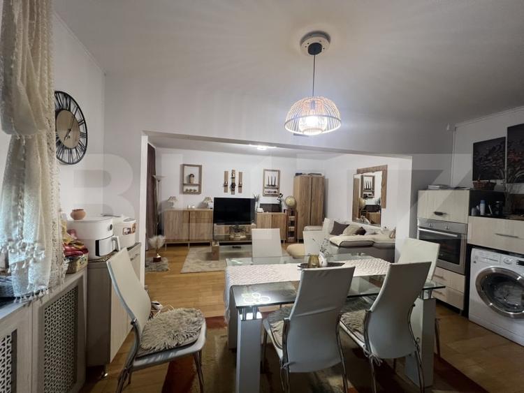 Apartament cu 3 camere decomandat, mobilat în Unirii