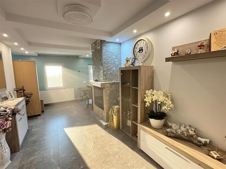 Casă cu 3 camere cu Teren 496 Mp în Tomești