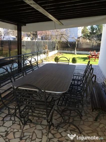 Casă cu 5 camere în Exterior Vest