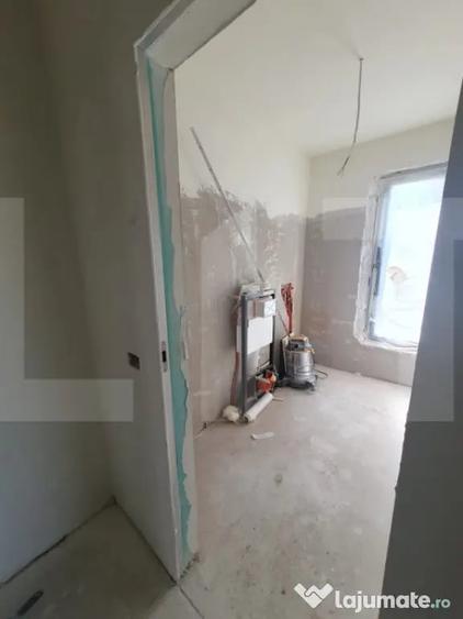 Casă cu 5 camere cu Teren 604 Mp în Giarmata