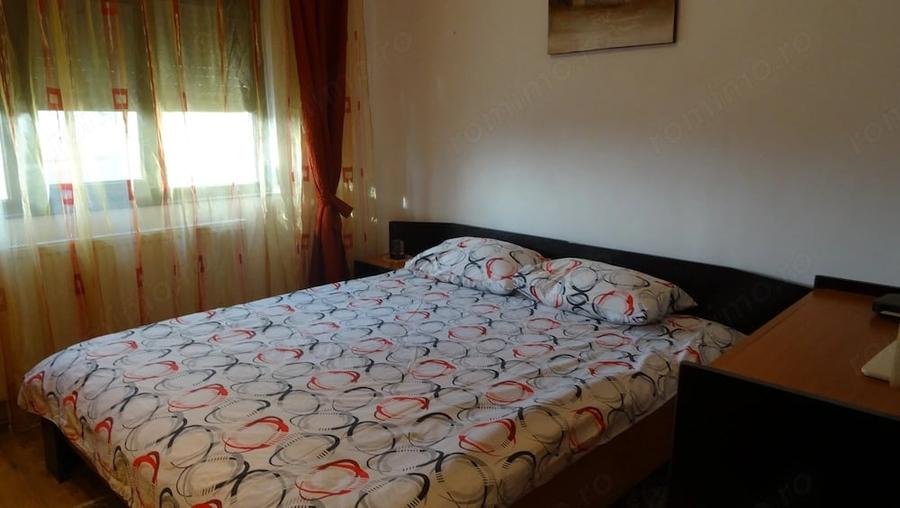 Apartament cu 2 camere decomandat în Aradului