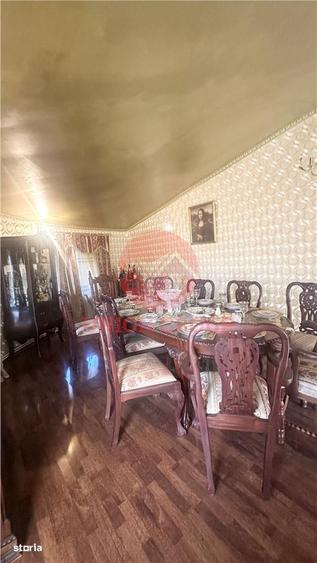 Casă cu 4 camere cu Teren 660 Mp în Lazu