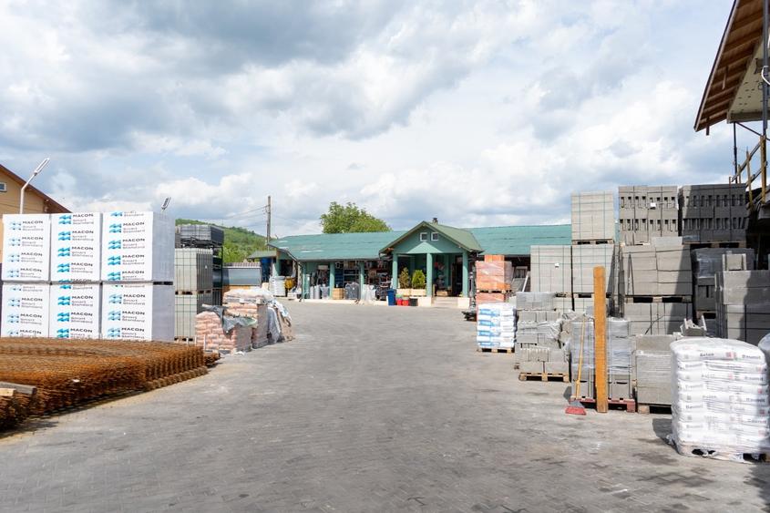Spațiu comercial cu teren 1.860 mp și vad comercial format-Jiblea Veche, Călimăn - 9