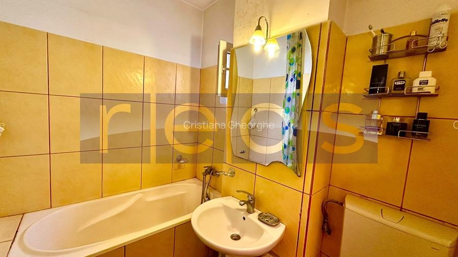 VANZARE 2 CAMERE SEMIDOROBANTI DOROBANTI
