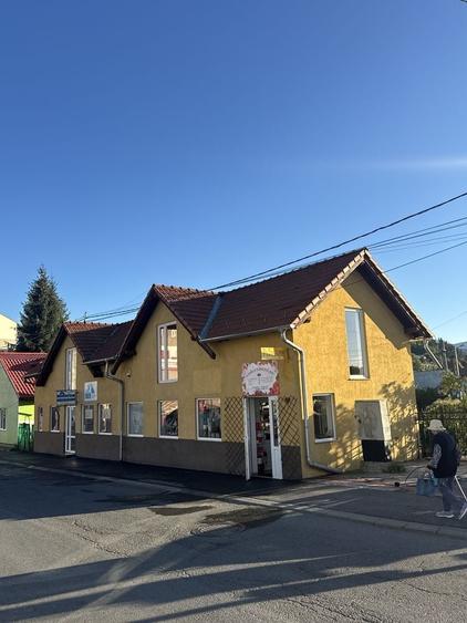 Spațiu comercial, de 200 mp, în Central