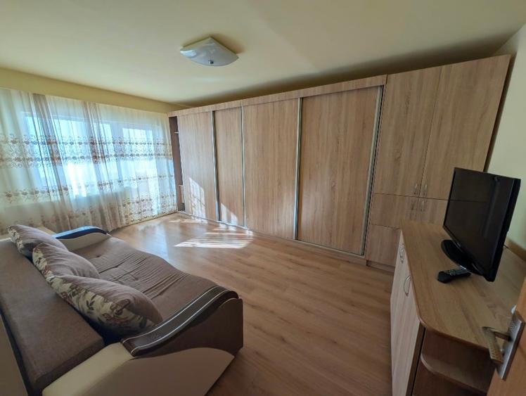 Apartament cu 2 camere decomandat, mobilat în Zorilor