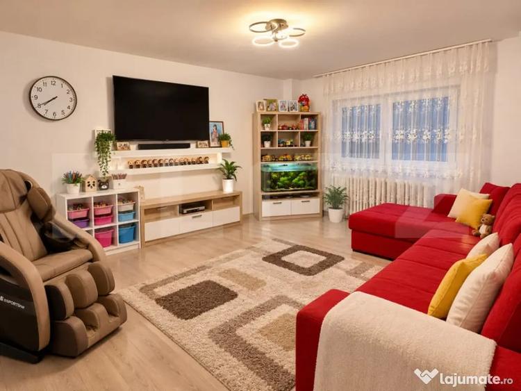 Apartament cu 4 camere decomandat în Ampoi 2