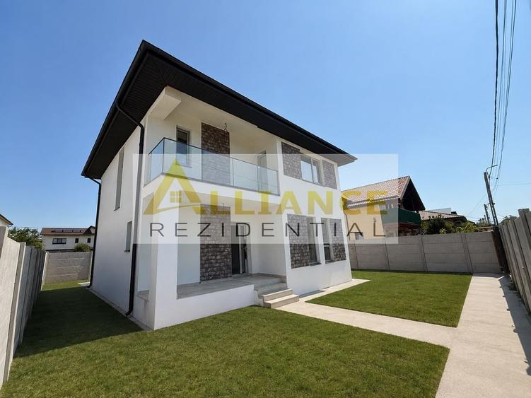 Casă individuală cu 5 camere cu Canalizare în Berceni