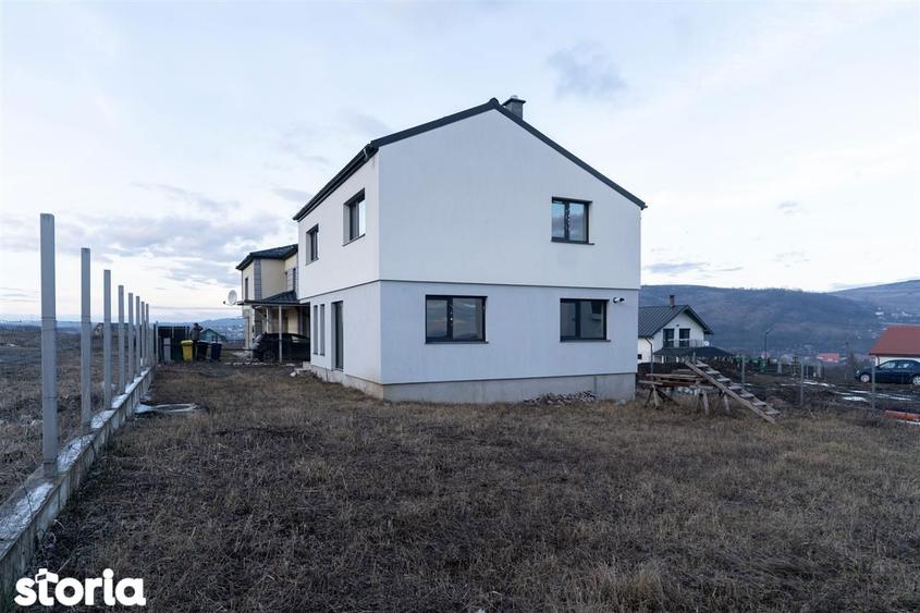 Casă cu 4 camere cu Teren 500 Mp în Chinteni