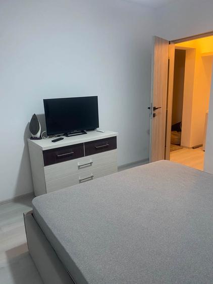 Apartament cu 2 camere decomandat în Cișmigiu