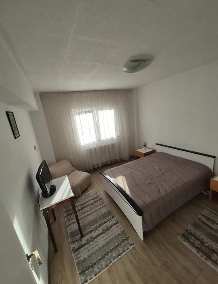 Apartament cu 2 camere decomandat în Vest