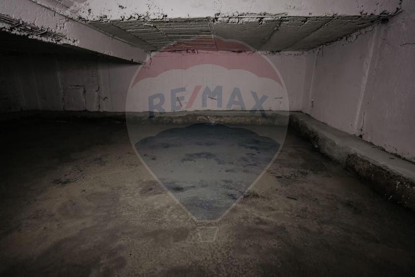 Spațiu comercial, de 71 mp, în Central