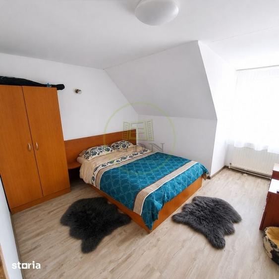 Casă cu 6 camere cu Teren 1100 Mp în Central