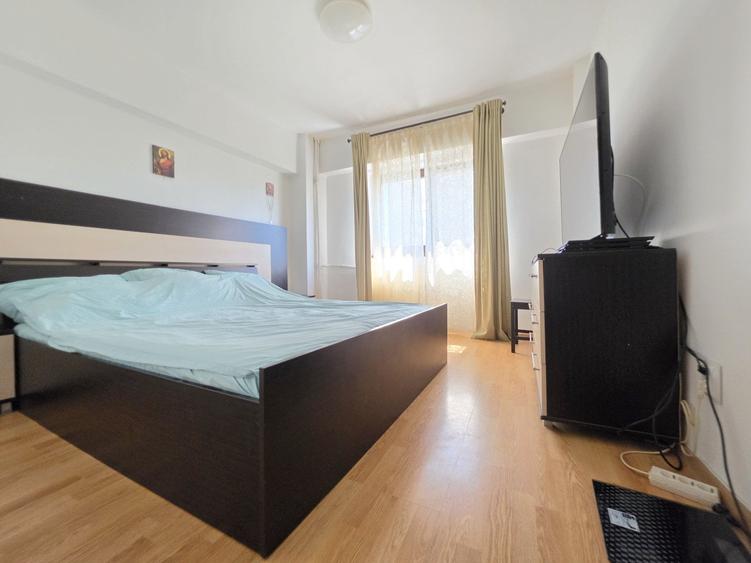 Apartament cu 4 camere decomandat în Vitan Mall